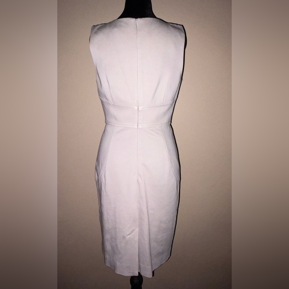 Trina Turk Cream V-Neck Midi Dress - Picture 4 of 4